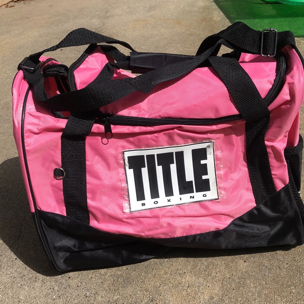 Title duffel bag
